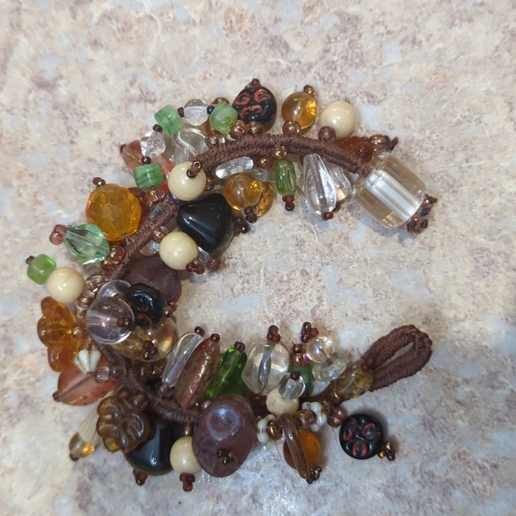 Glass Bead Bracelet - Picture 3 of 3